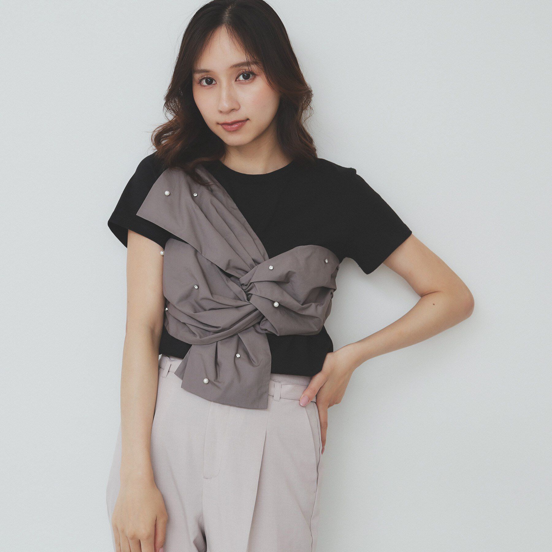 index「パール調アシメドッキングTシャツ【洗える／接触冷感】」|Tシャツ・カットソー|ブラック(519)