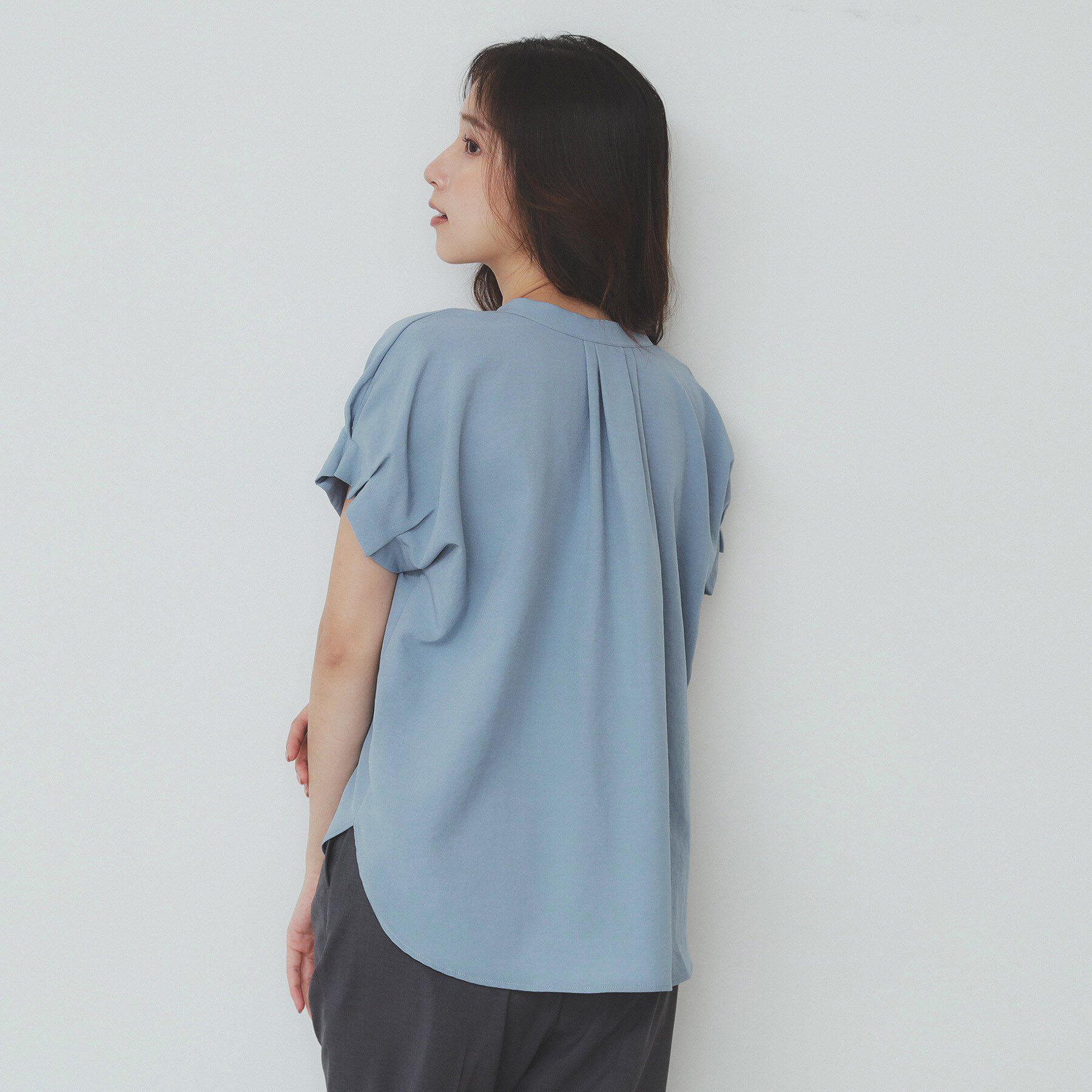 index「《7色展開／XS-LLサイズ》タックスリーブスキッパーブラウス【洗濯機洗い可／吸水速乾／抗ピル／防シ」|シャツ・ブラウス|