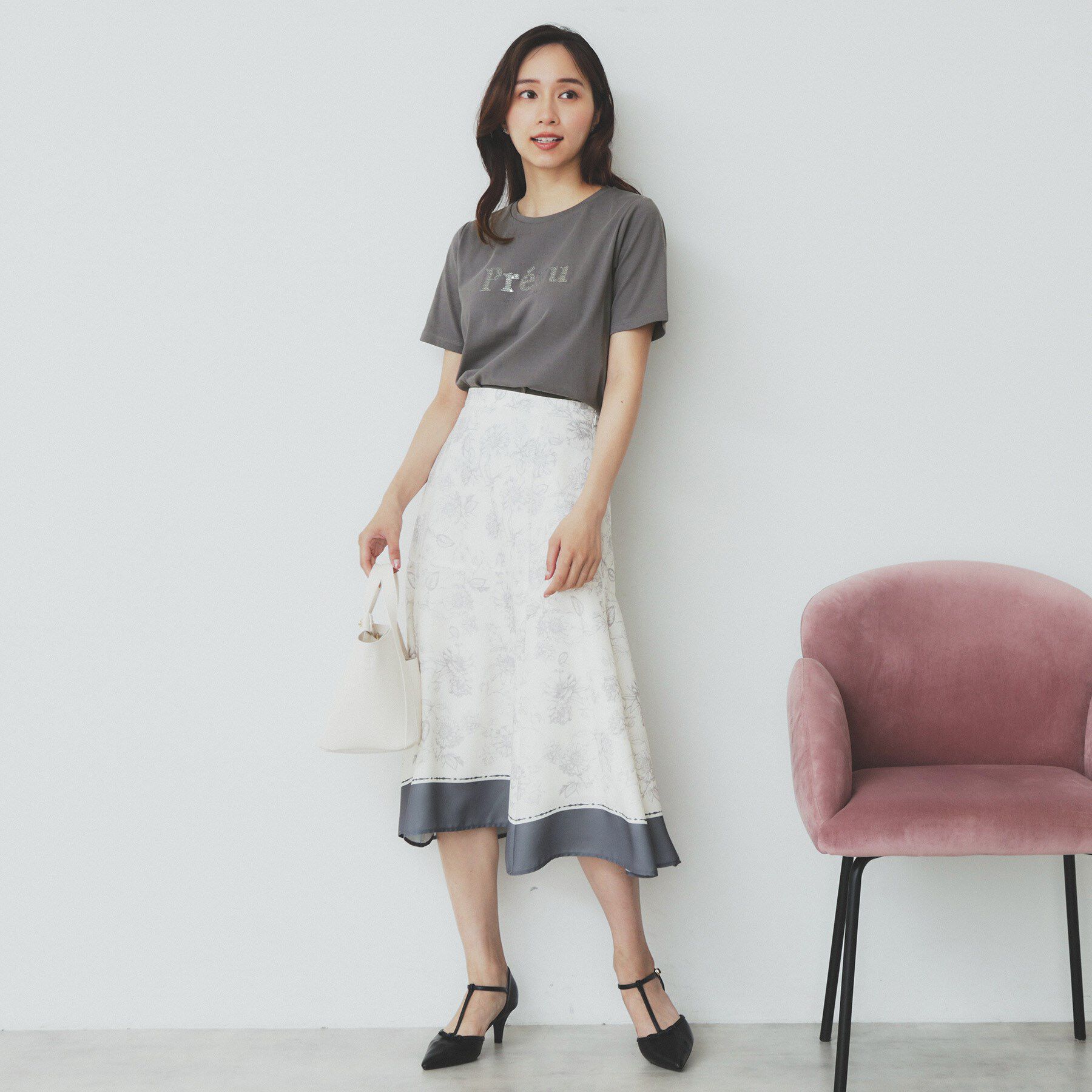index「スパンコール刺繍ロゴTシャツ【洗濯機洗い可／接触冷感／UVケア】」|Tシャツ・カットソー|