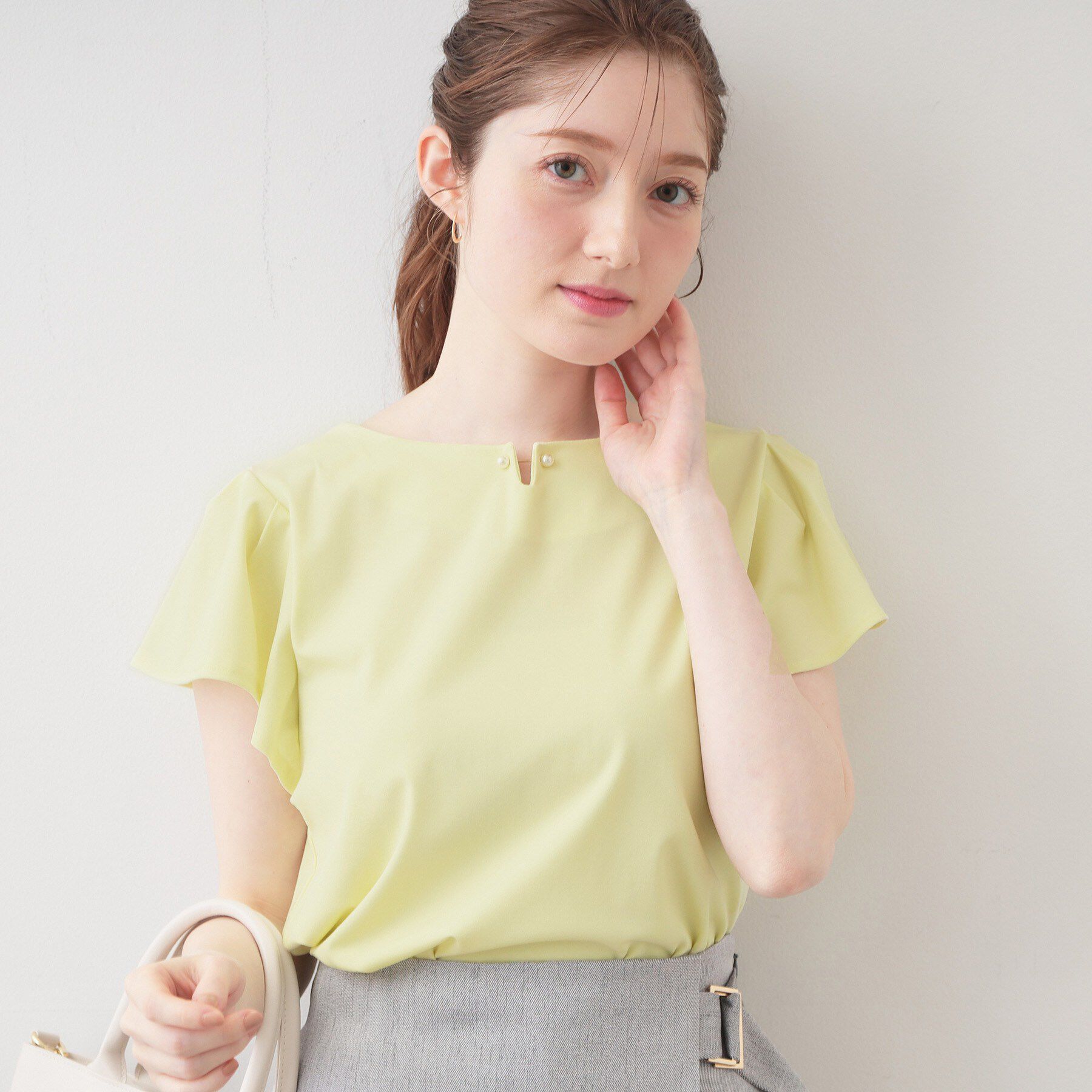 index「【接触冷感】フリルフレンチスリーブトップス《UVケア／洗濯機OK》」|Tシャツ・カットソー|ライトグリーン(02