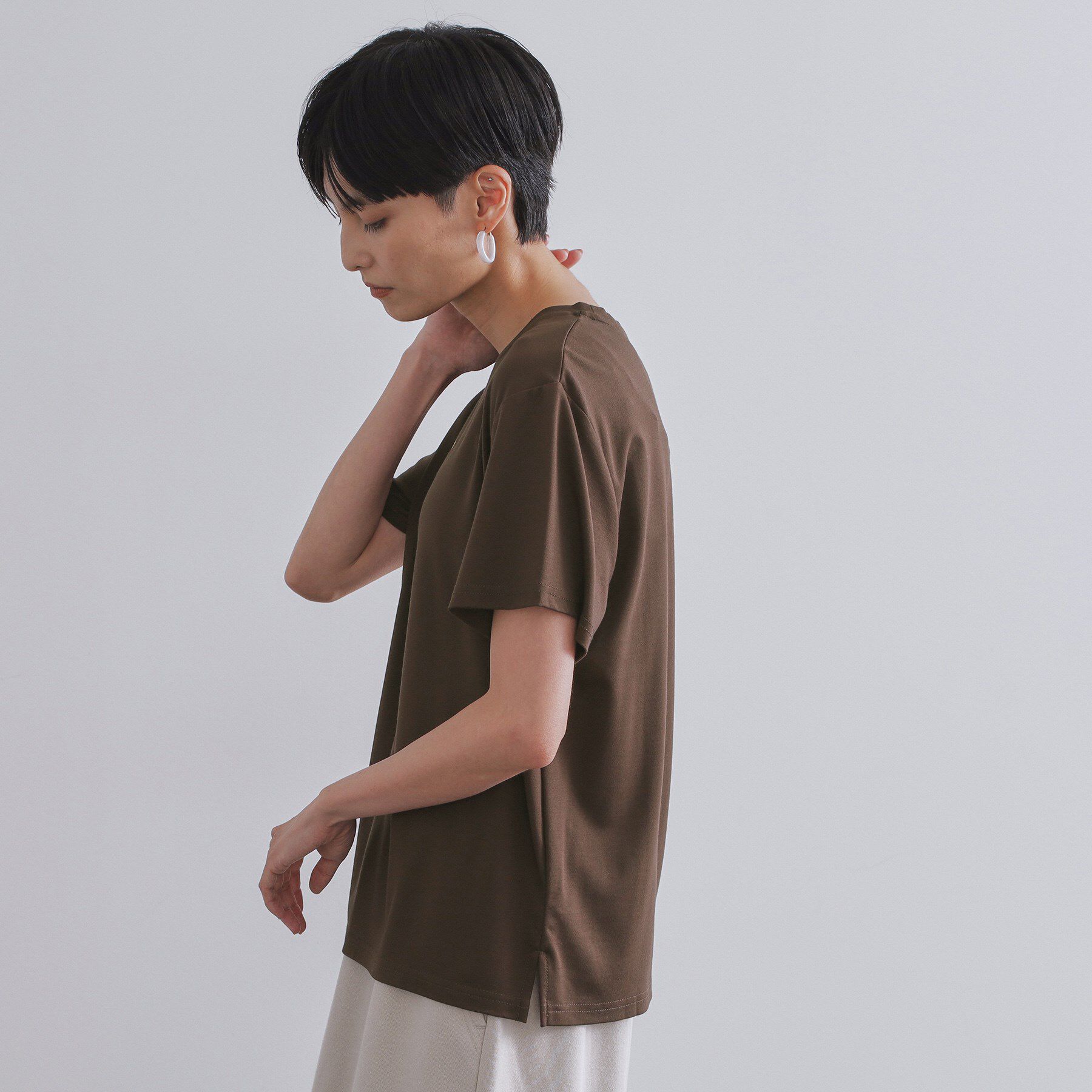OPAQUE.CLIP「メタリック刺繍ロゴTシャツ【接触冷感／洗濯機洗い可】」|Tシャツ・カットソー|