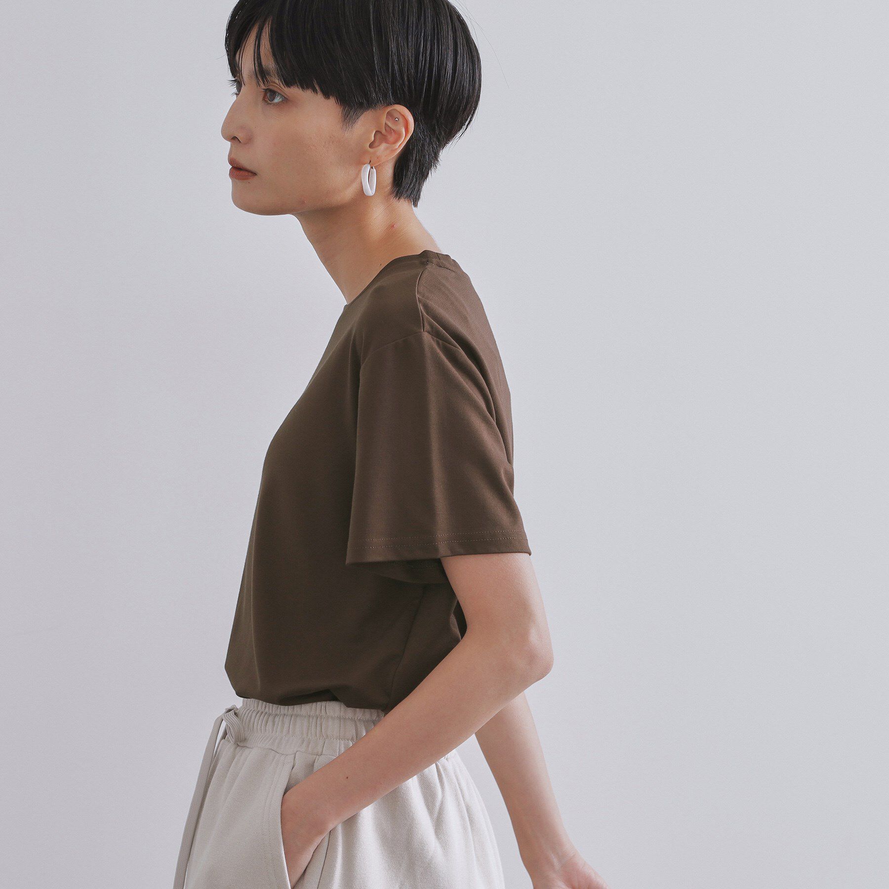 OPAQUE.CLIP「メタリック刺繍ロゴTシャツ【接触冷感／洗濯機洗い可】」|Tシャツ・カットソー|