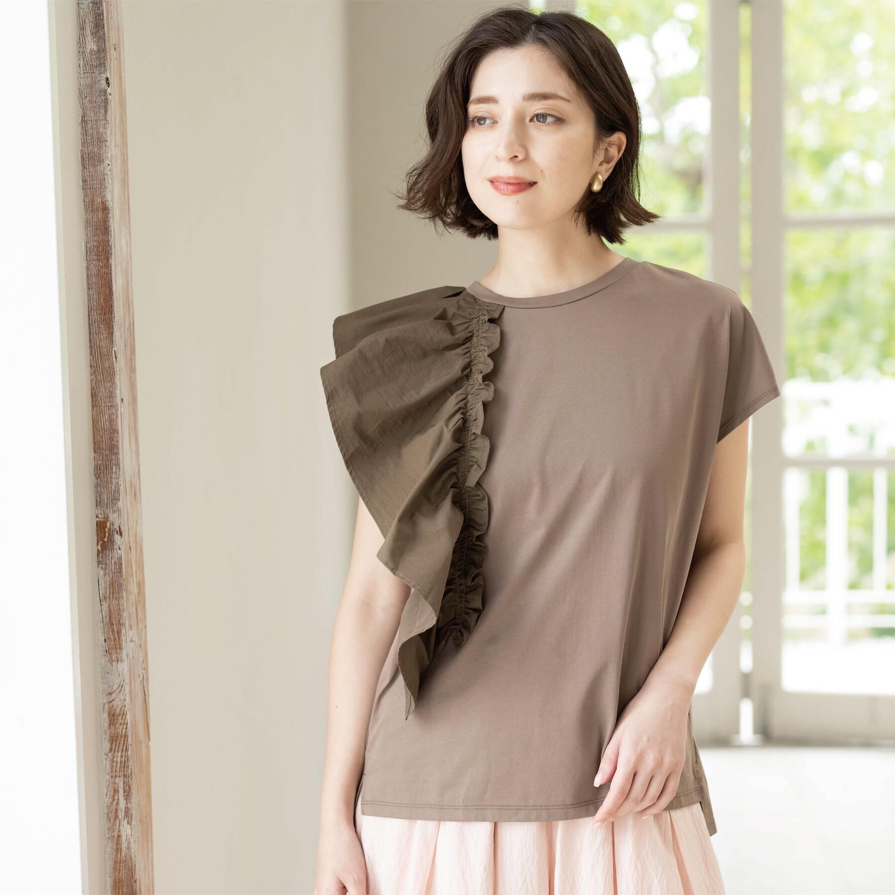 OPAQUE.CLIP「【UVケア／接触冷感】アシメフリルドッキングカットソー《洗濯機OK》」|Tシャツ・カットソー|