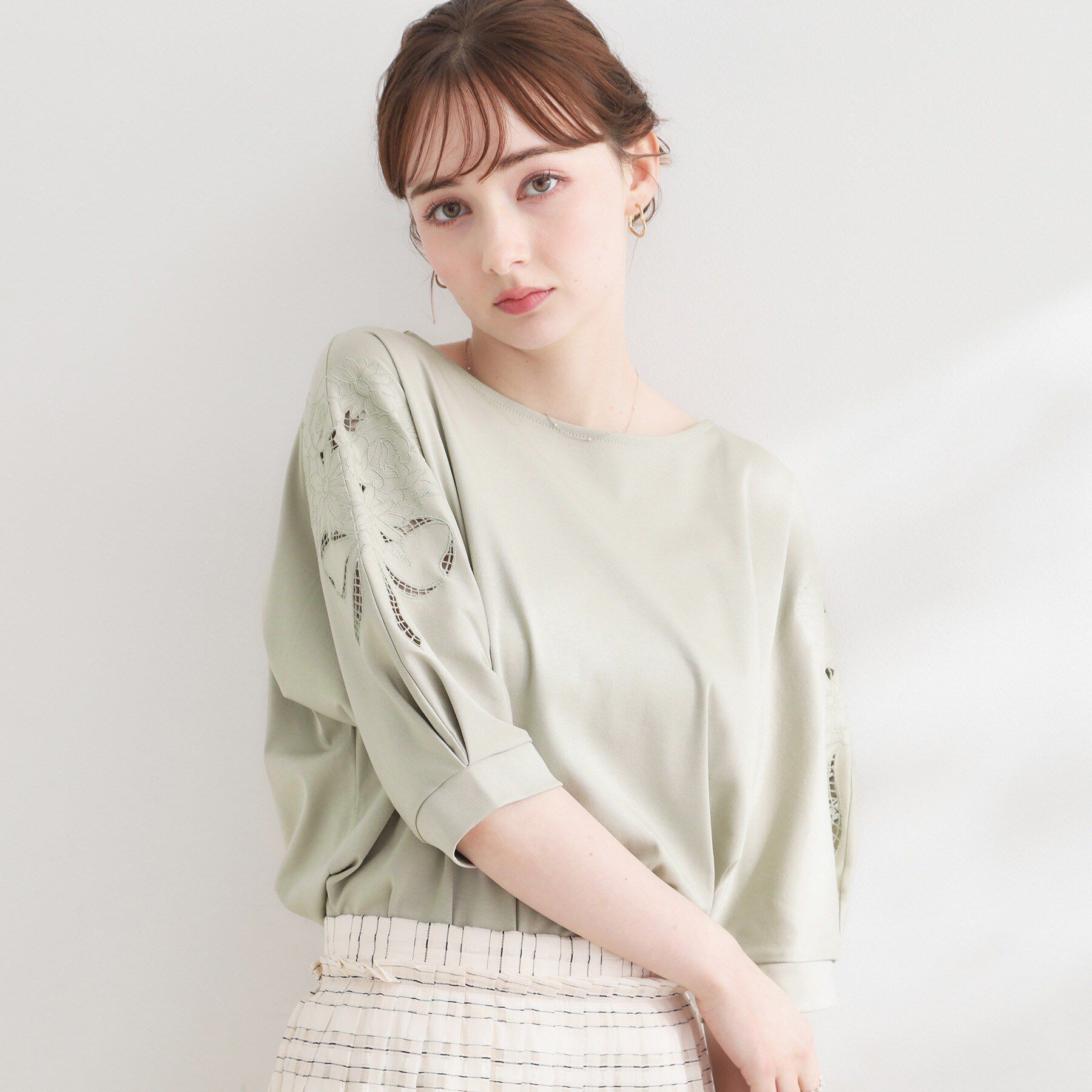 Couture broach「【接触冷感・UVカット】エンブロドルマントップス」|Tシャツ・カットソー|