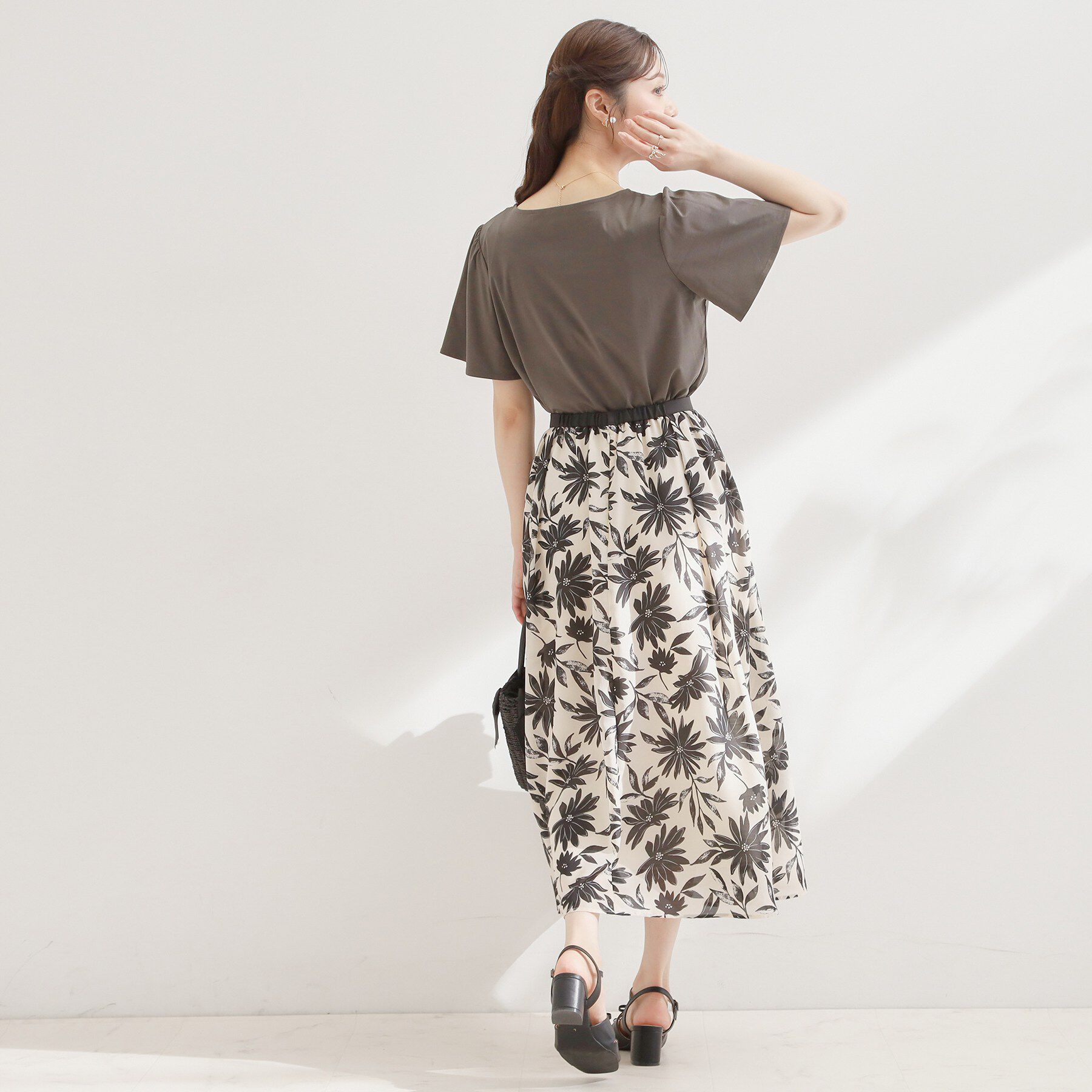 Couture broach「【接触冷感・UVカット・洗える】トゥシューズプリントTシャツ」|Tシャツ・カットソー|