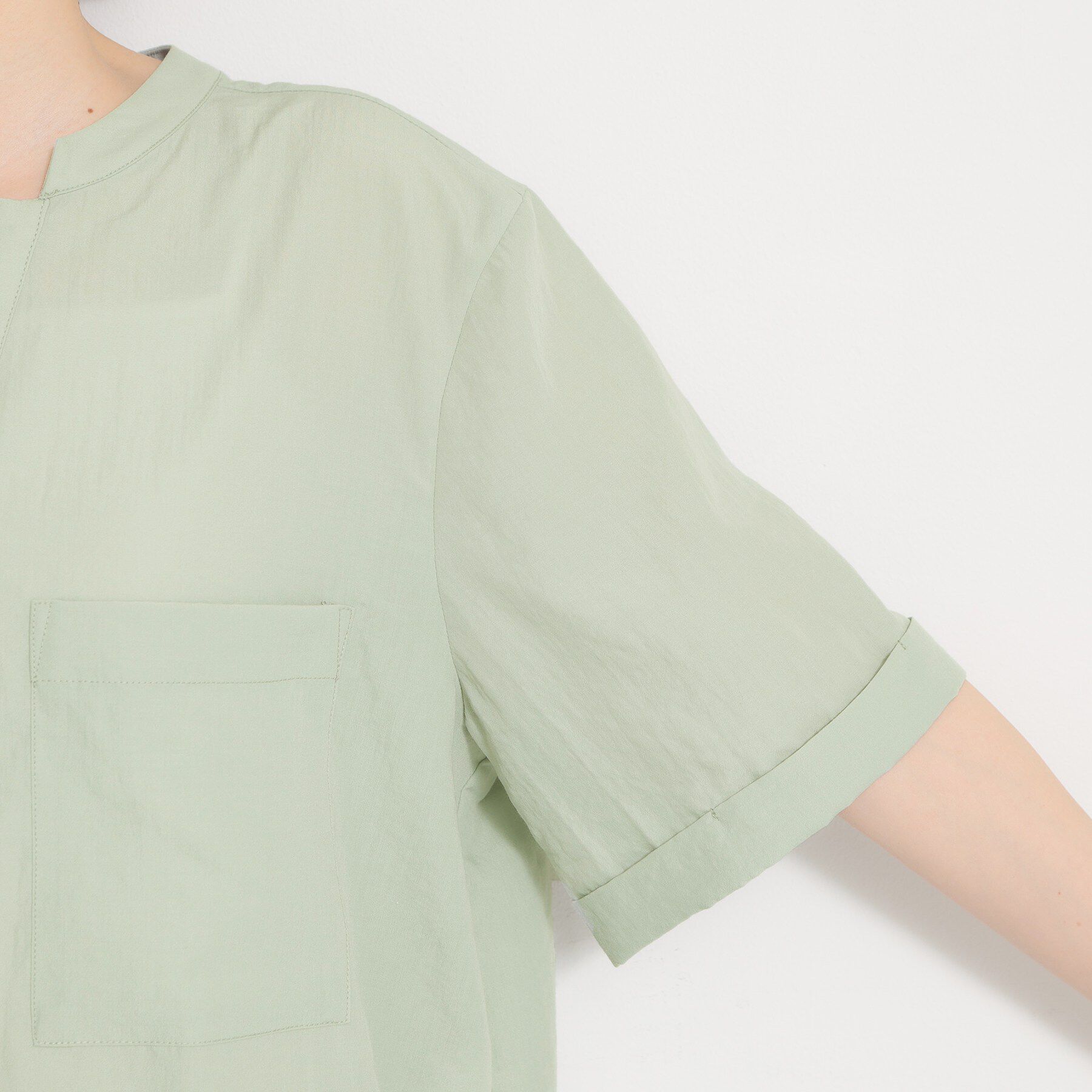 THE SHOP TK「【M-XL/刻みネックですっきり見え】Wポケット金ボタン 5分袖シャツ」|シャツ・ブラウス|