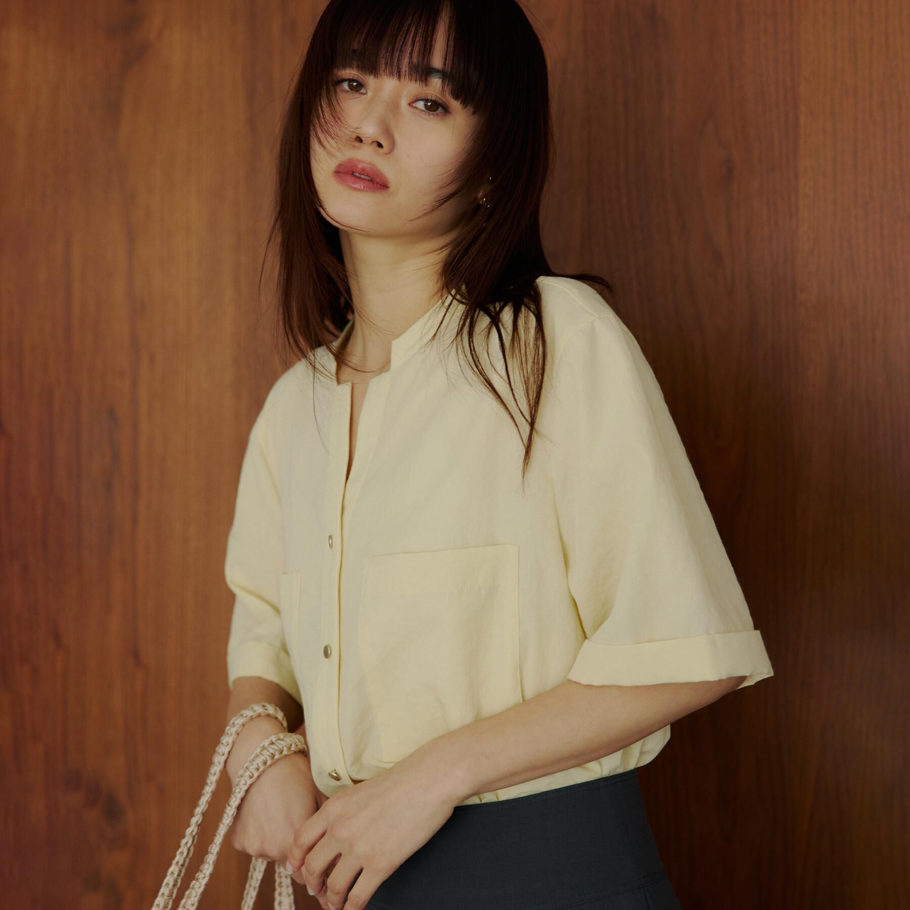 THE SHOP TK「【M-XL/刻みネックですっきり見え】Wポケット金ボタン 5分袖シャツ」|シャツ・ブラウス|