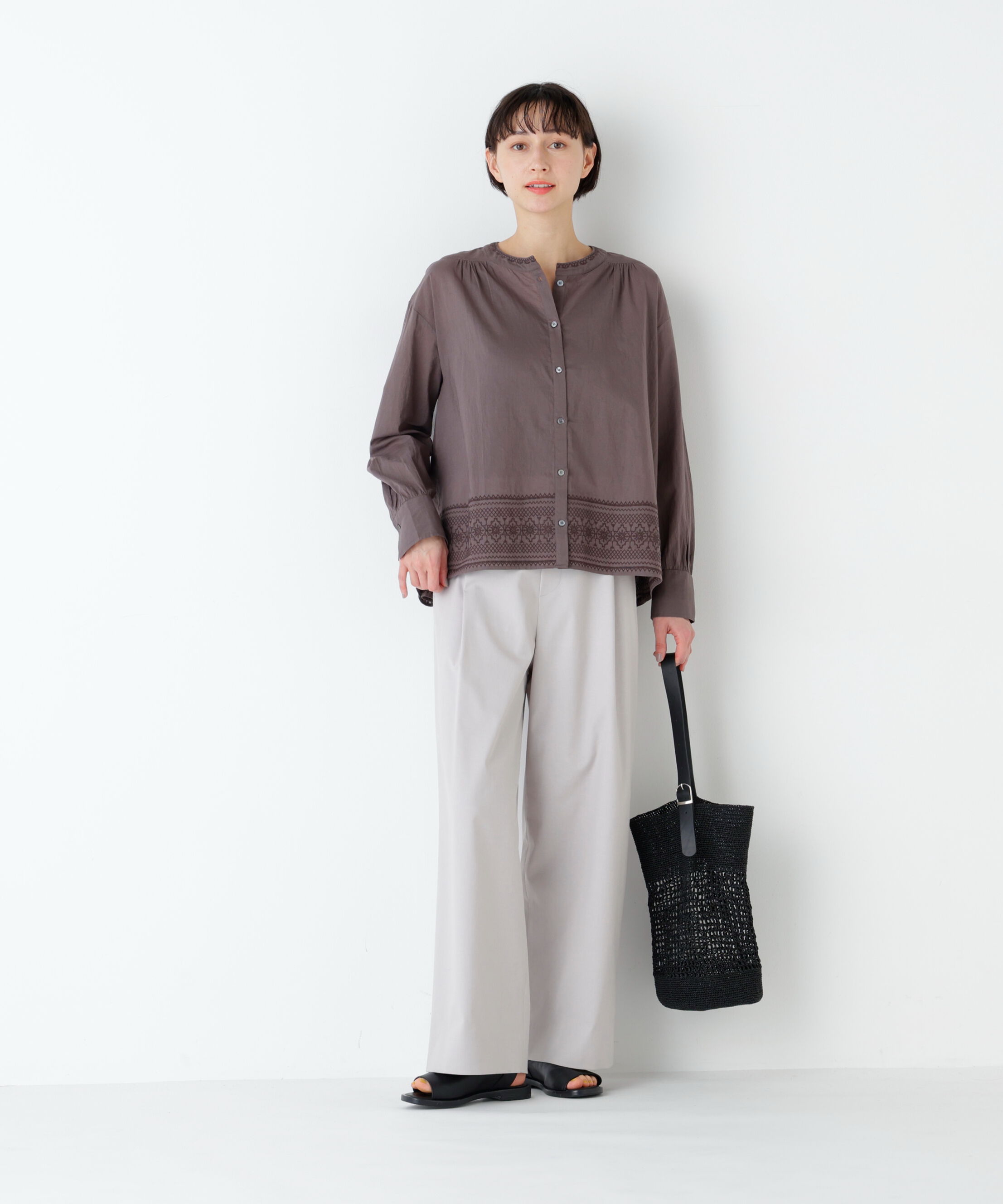  「《洗える》インド刺繍ノーカラーブラウス」|シャツ・ブラウス|