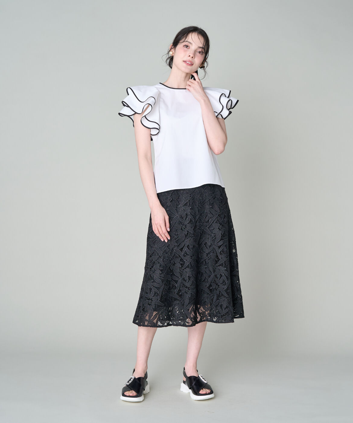 Maglie le cassetto「クルーネックフレア袖ブラウス《接触冷感・UVカット》」|シャツ・ブラウス|
