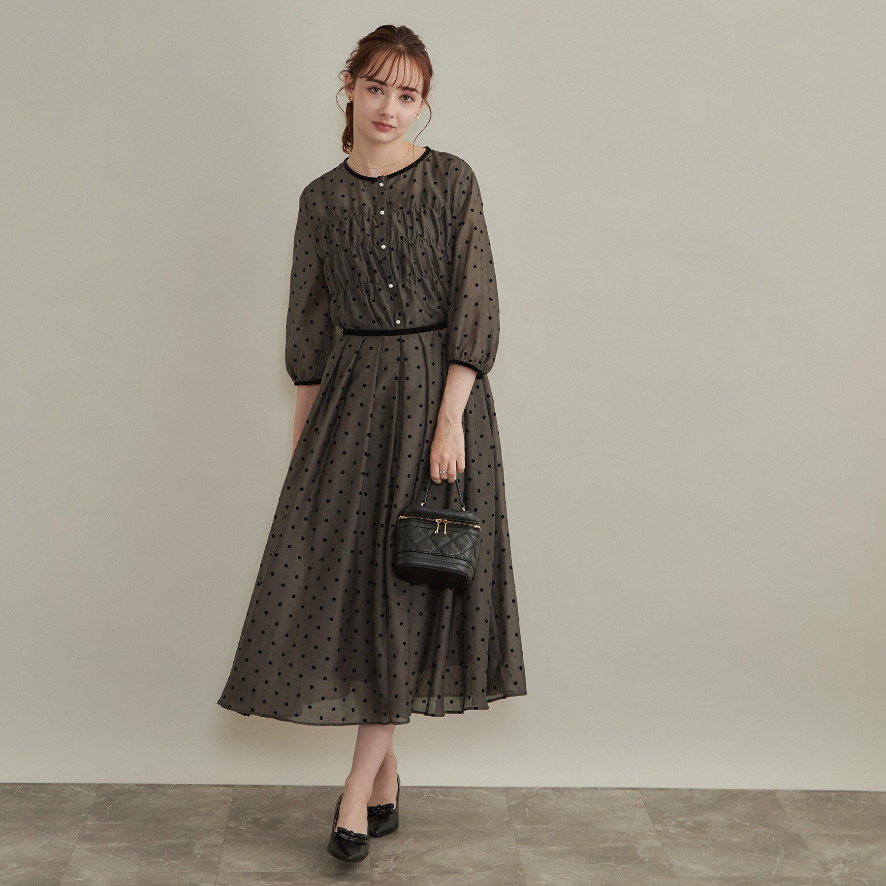 Couture broach「【セットアップ可・着映えて上品】フロッキードットブラウス」|シャツ・ブラウス|