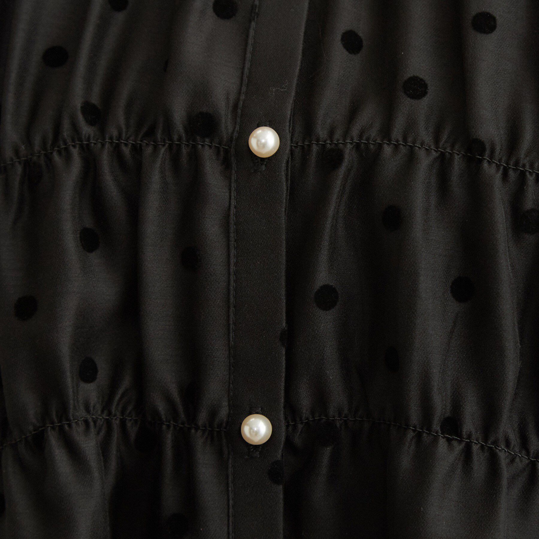 Couture broach「【セットアップ可・着映えて上品】フロッキードットブラウス」|シャツ・ブラウス|
