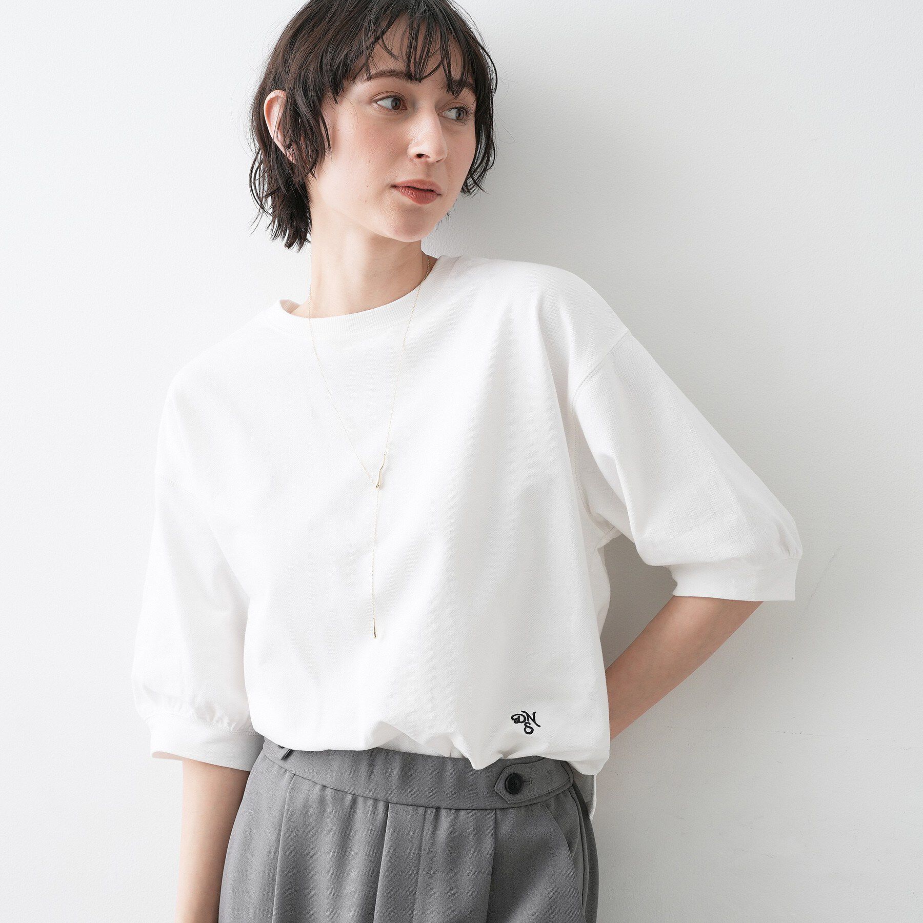 Dessin「【360度可愛い】バックヘンリーカットソー5分袖」|Tシャツ・カットソー|ホワイト(002)