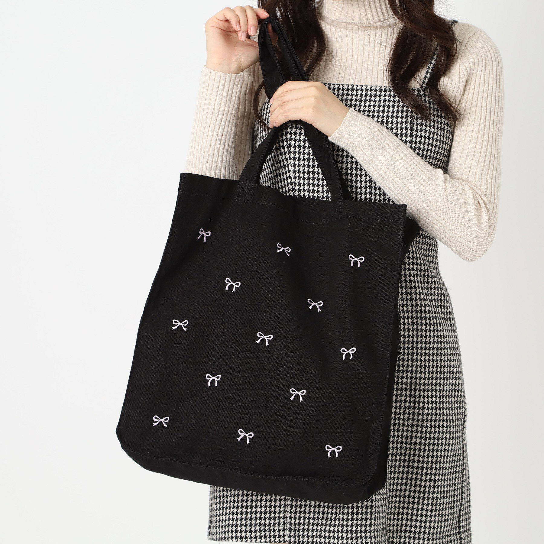 Ober Tashe「リボン刺繍キャンバストートバッグ」|トートバッグ|