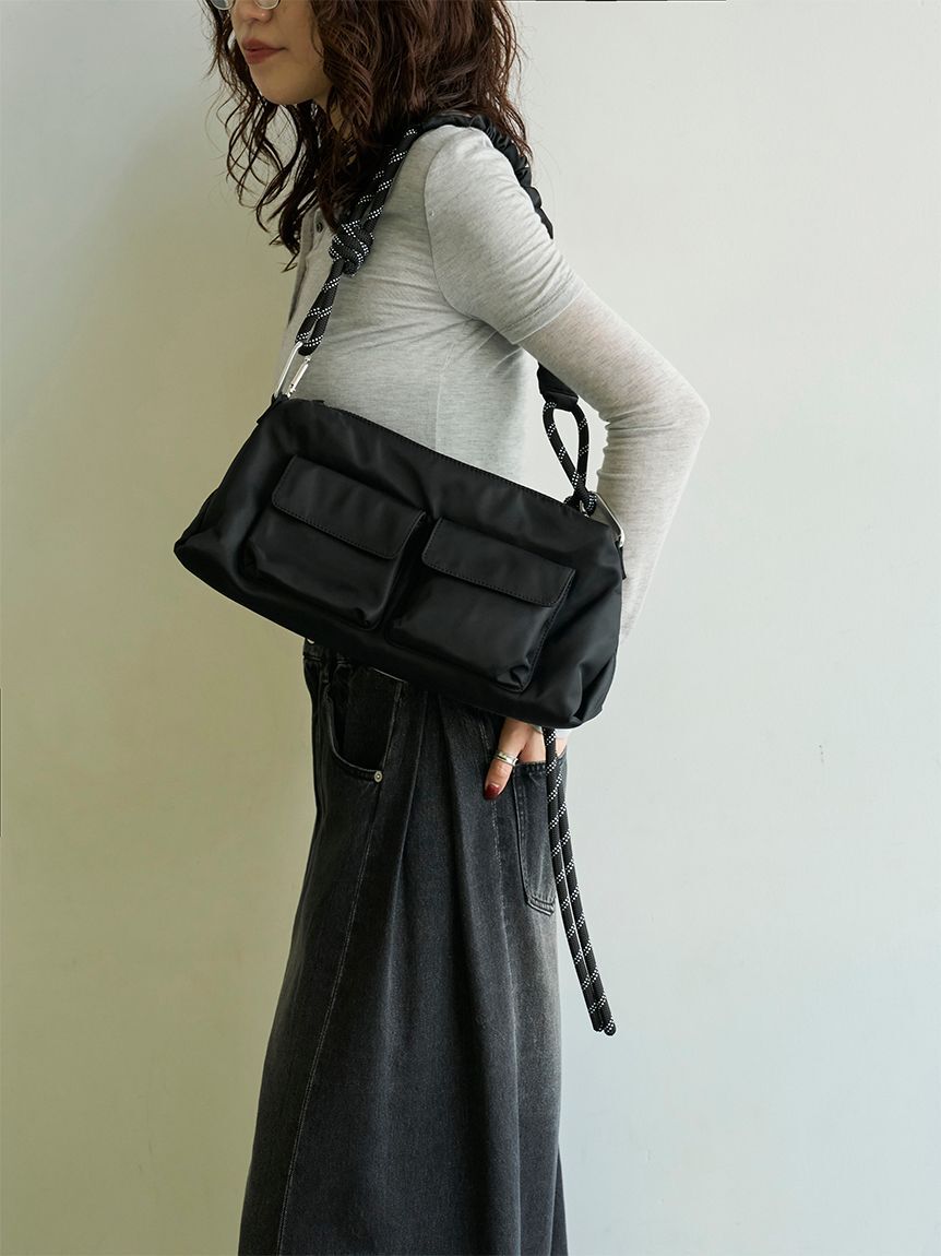 emmi atelier「【ONLINE限定カラーあり】ギャザーショルダーコードバッグ」|ショルダー・メッセンジャー|BLK