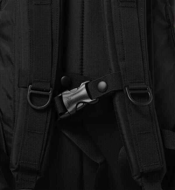 BEAMS「BEAMS｜GREGORY / デイパック｜26L 大容量｜PCスリーブ付｜タウンユース アウトドア｜シンプル｜定番品｜」|リュック|