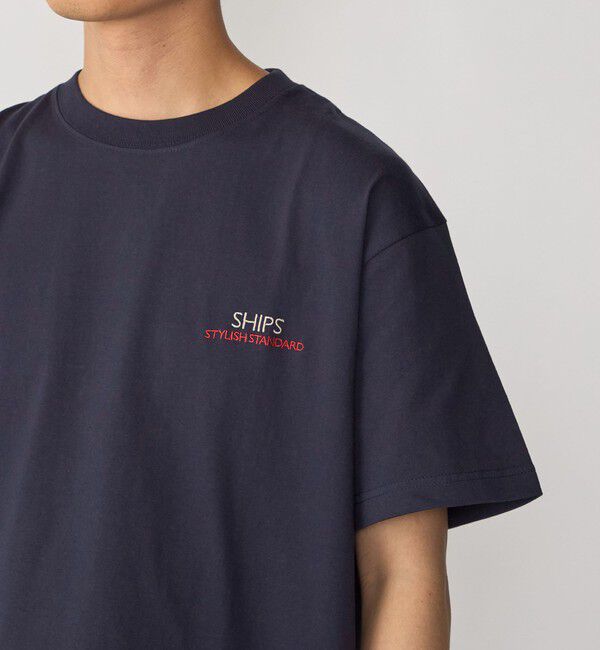 SHIPS「【WEB限定】SHIPS: STYLISH STANDARD ロゴ 刺繍 Tシャツ」|Tシャツ・カットソー|ネイビー