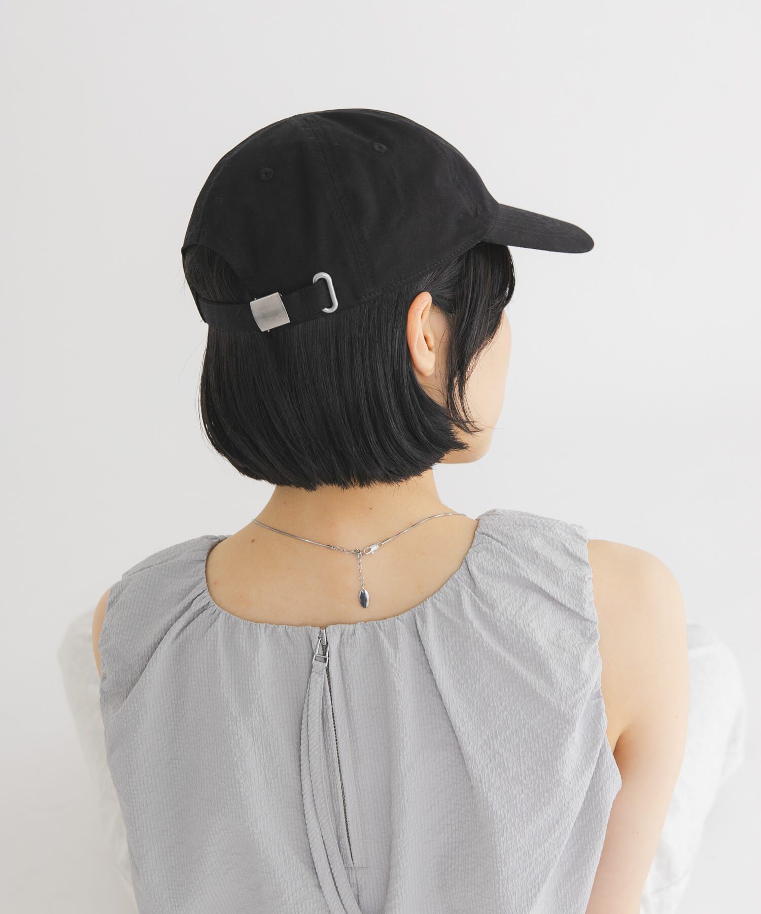  「ハンドドローライクエンブロイダリーCAP」|キャップ・キャスケット|