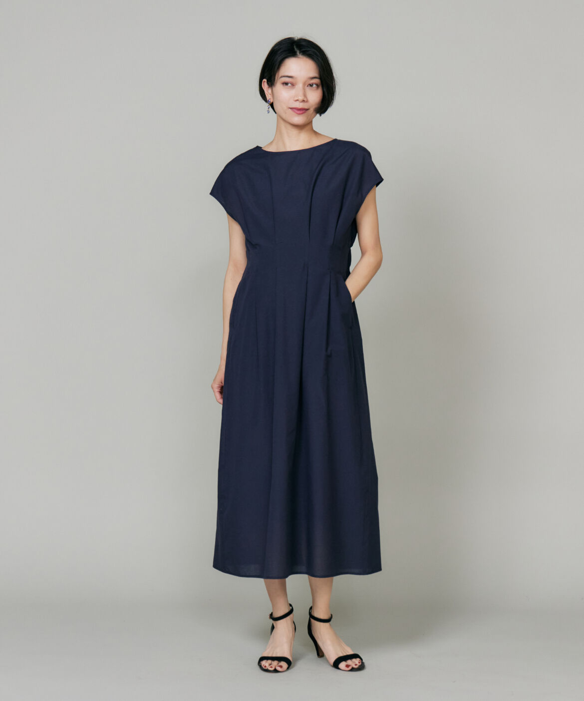 INED「《大きいサイズ》タックディティールワンピース」|ワンピース|
