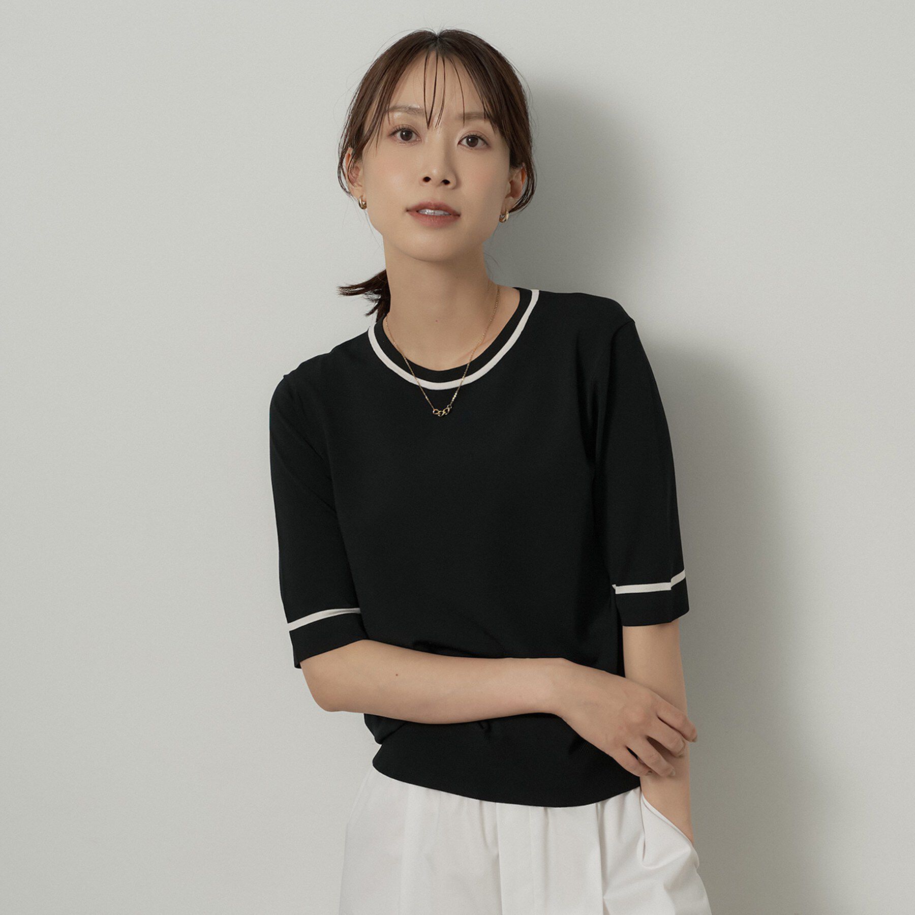 UNTITLED「【アンサンブル可/上品な清涼感】コンパクト5分袖ニット」|ニット・セーター|