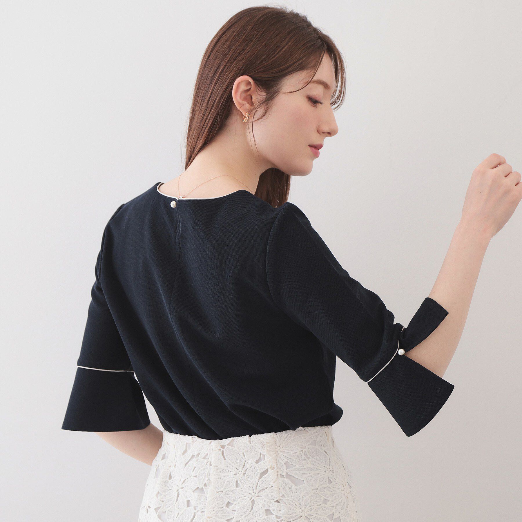 index「【接触冷感／UVケア】フレアスリーブバイカラートップス《洗濯機OK》」|Tシャツ・カットソー|