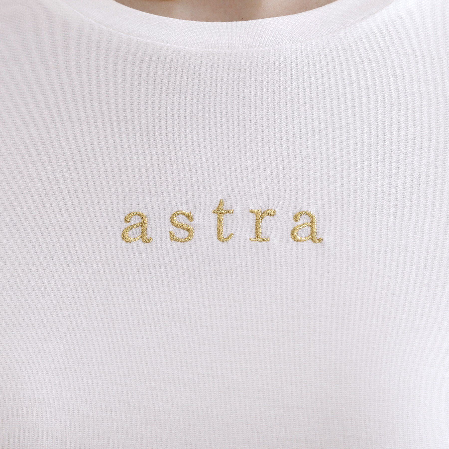 OPAQUE.CLIP「メタリック刺繍ロゴTシャツ【接触冷感／洗濯機洗い可】」|Tシャツ・カットソー|