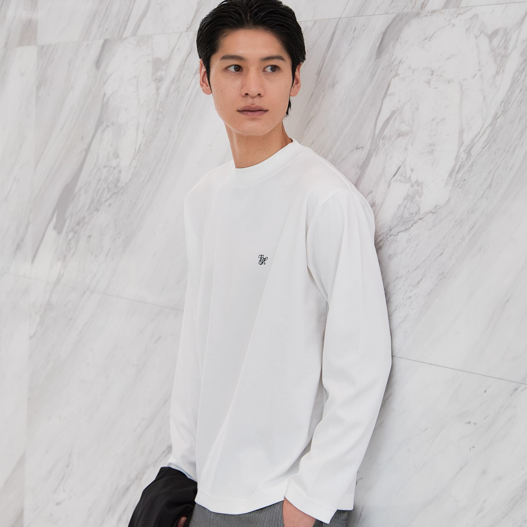 THE SHOP TK「ビジネス兼用 カルゼモックネック長袖Tシャツ 洗濯機OK/毛玉になりにくい」|Tシャツ・カットソー|オフホワイト(003