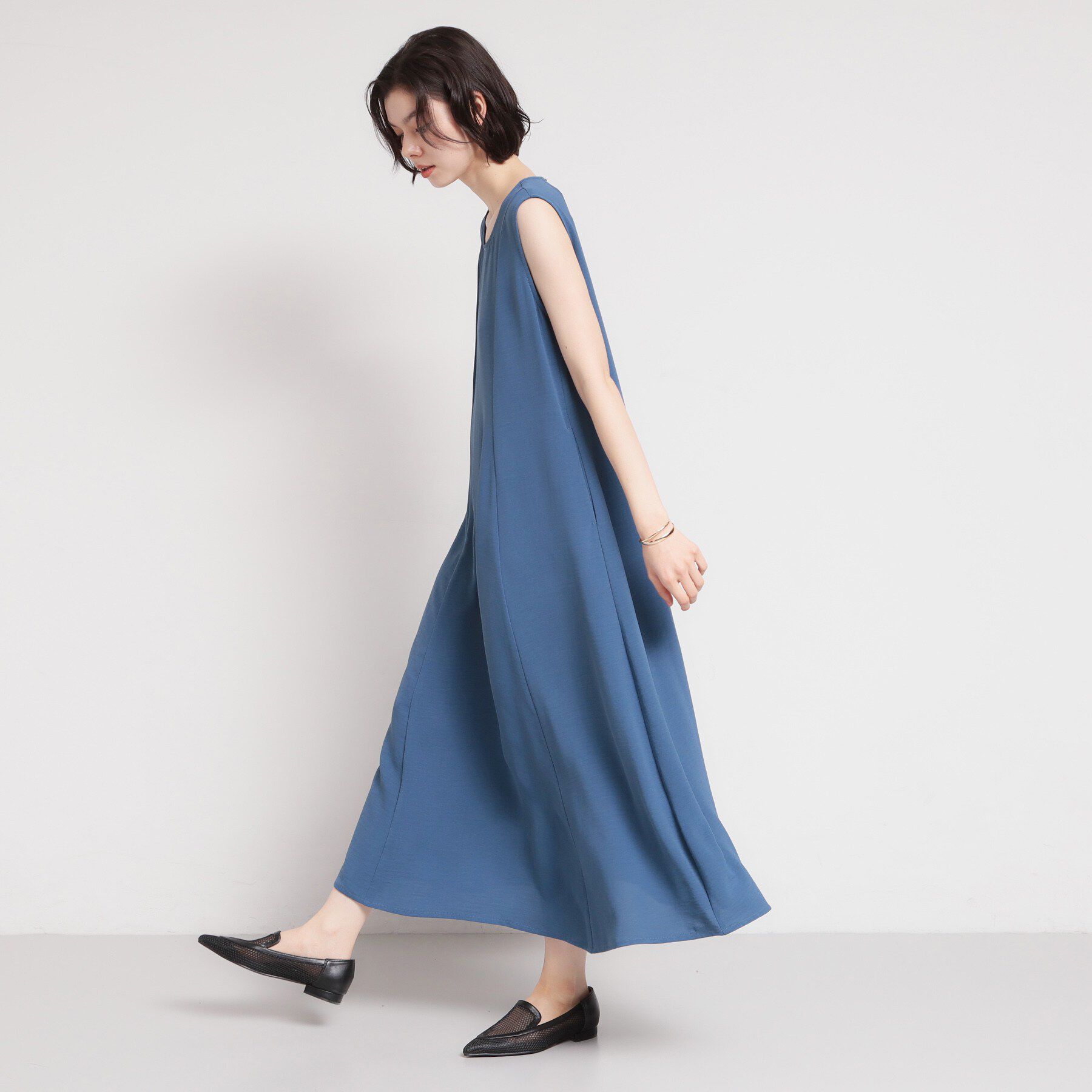 THE SHOP TK「【ひんやり／防しわ／吸水速乾／UV】美しさを1日中キープ ノースリーブフレアワンピース」|ワンピース|