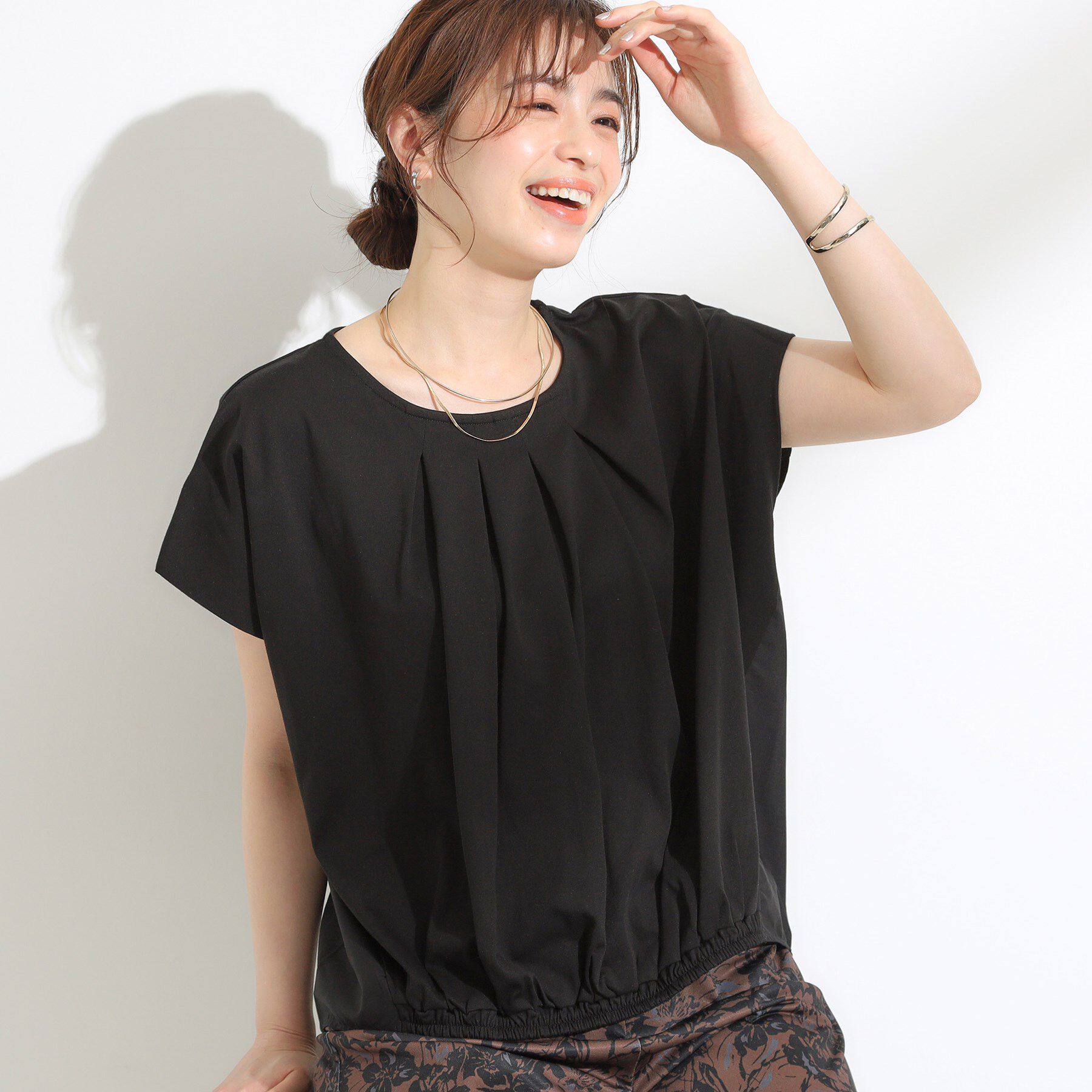 SHOO･LA･RUE「【S-LL】インせず着られる 異素材使い デザイントップス」|Tシャツ・カットソー|ブラック(019)