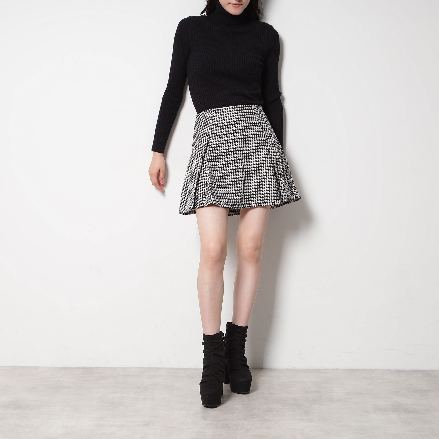 ESPERANZA「【ラク盛り／ショートブーツ】リピーター続出／脚長美脚 厚底シャーリングブーツ」|ショートブーツ|