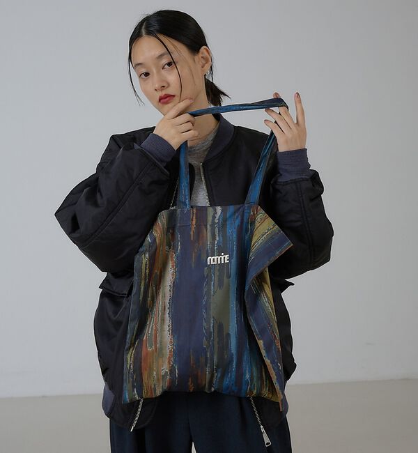NOMINE「アイコン刺繍 ペイント柄アートプリント ロングハンドル トートバッグ」|トートバッグ|