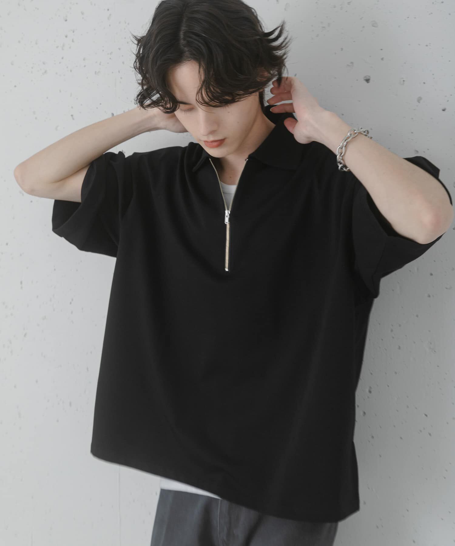 SENSE OF PLACE by URBAN RESEARCH「『ユニセックス』ダンボールポンチハーフジップショートスリーブTシャツ」|Tシャツ・カットソー|ブラック
