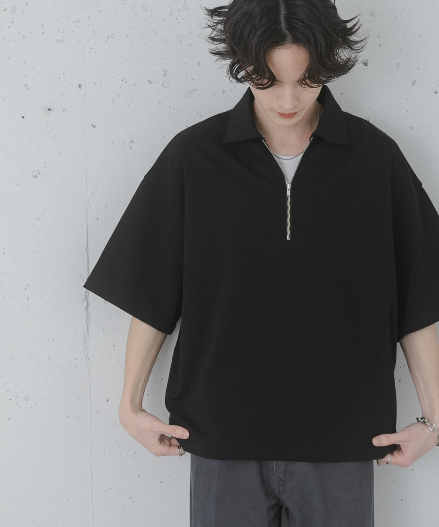 SENSE OF PLACE by URBAN RESEARCH「『ユニセックス』ダンボールポンチハーフジップショートスリーブTシャツ」|Tシャツ・カットソー|