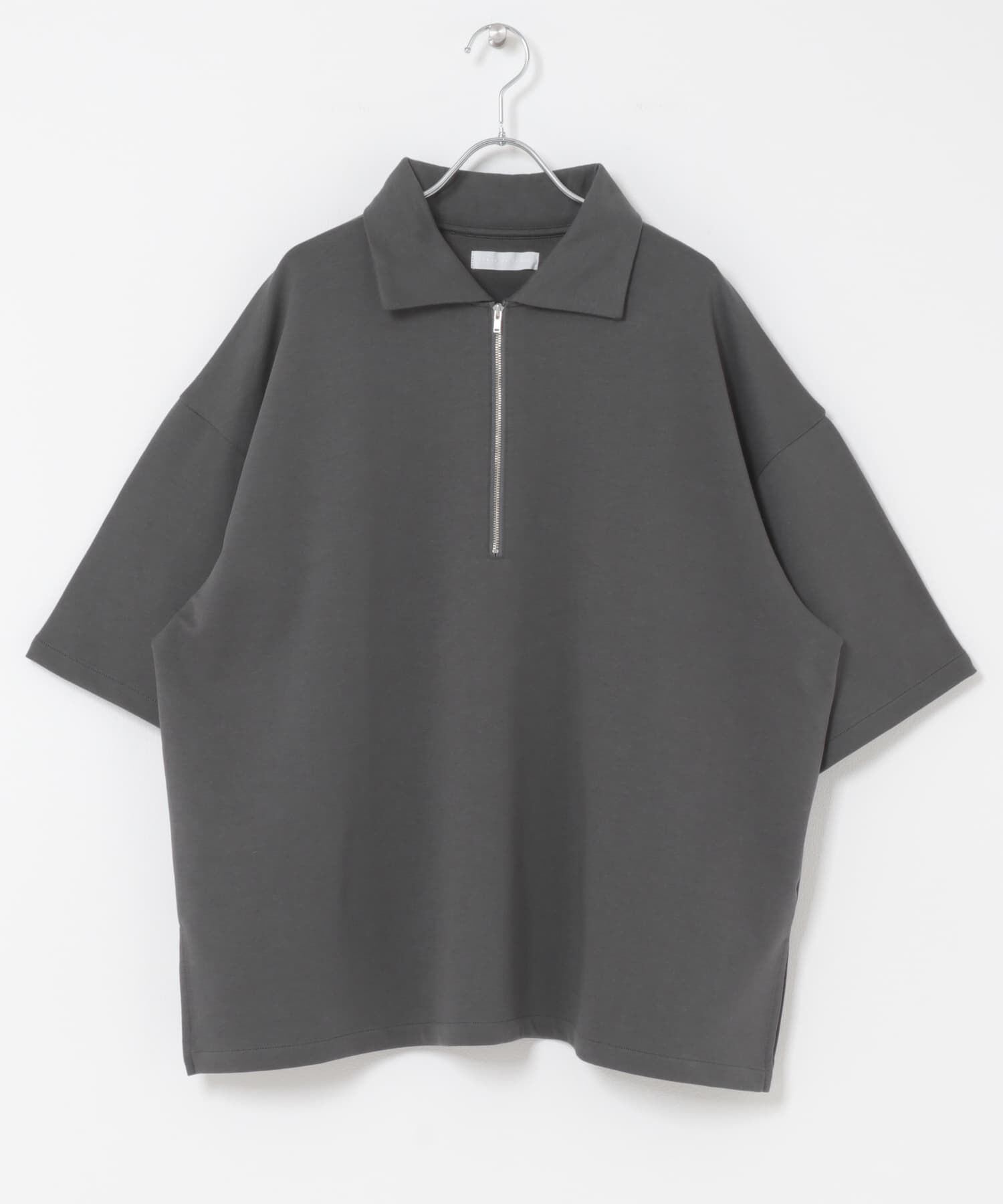 SENSE OF PLACE by URBAN RESEARCH「『ユニセックス』ダンボールポンチハーフジップショートスリーブTシャツ」|Tシャツ・カットソー|
