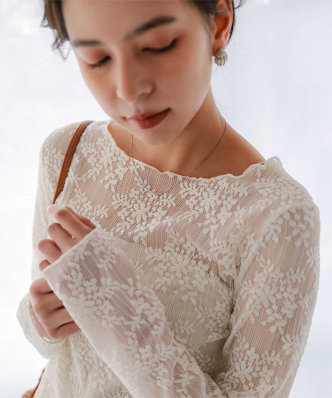 titivate「ペプラムシルエットレーストップス」|Tシャツ・カットソー|