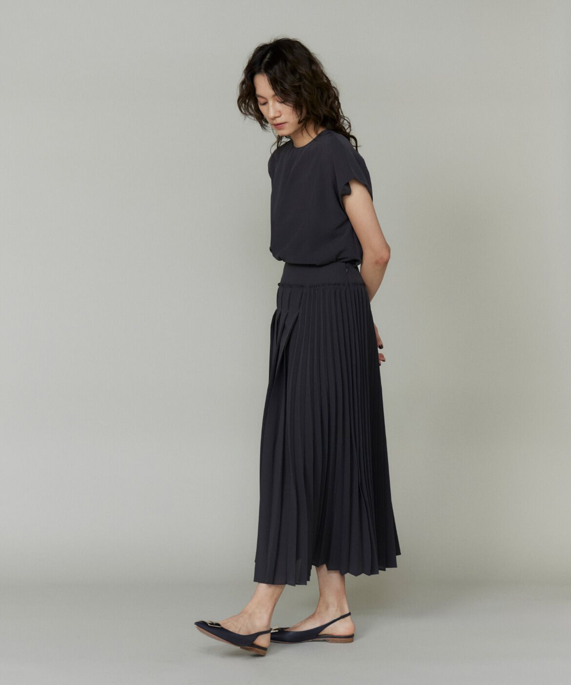 la veille by SUPERIOR CLOSET「アシンメトリーフレンチスリーブブラウス」|シャツ・ブラウス|