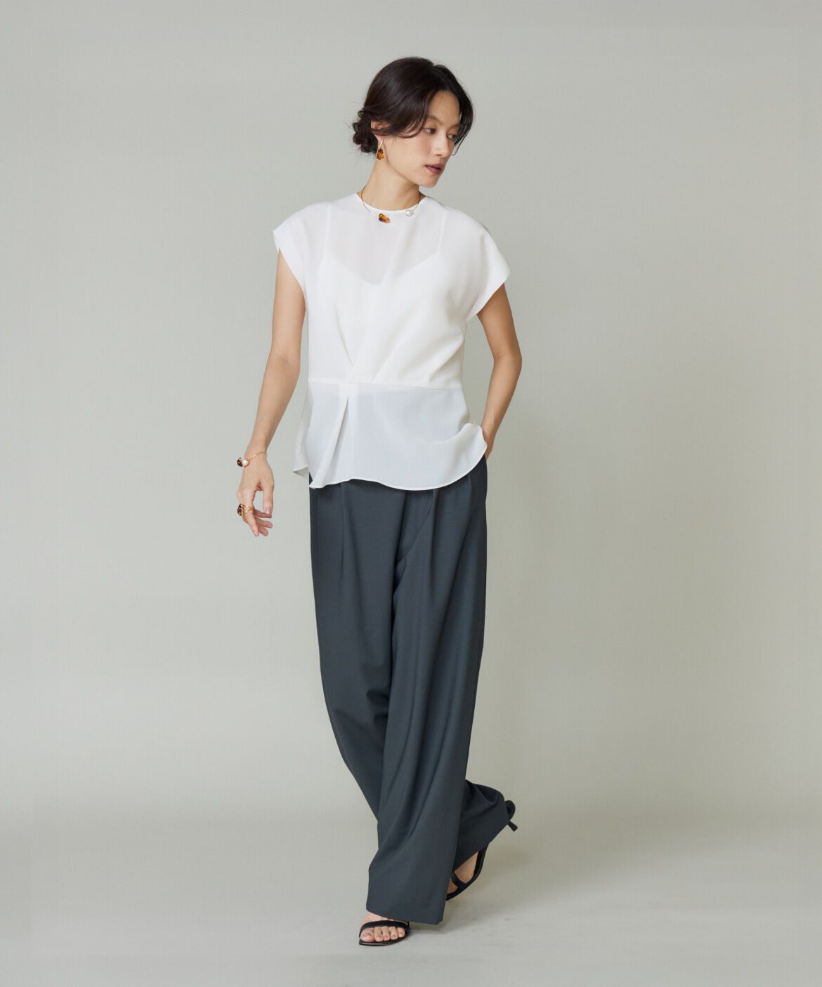 la veille by SUPERIOR CLOSET「アシンメトリーフレンチスリーブブラウス」|シャツ・ブラウス|