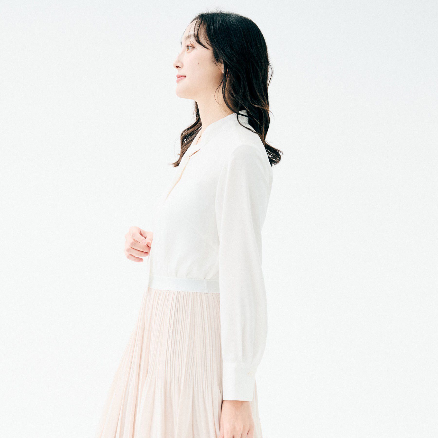 UNTITLED「【通勤/インナーブラウス】幾何柄ボウタイブラウス」|シャツ・ブラウス|