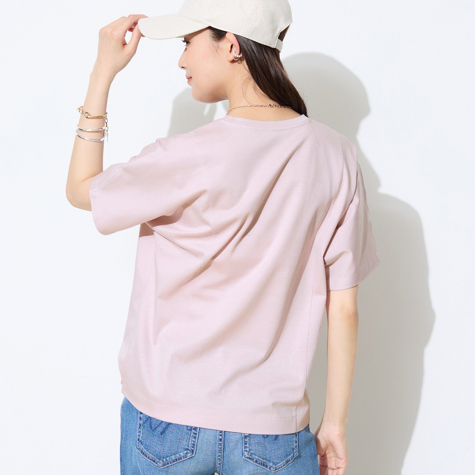 INDIVI「【汗ジミ防止／褒められTシャツ】上品カジュアル！ドルマンTシャツ」|Tシャツ・カットソー|