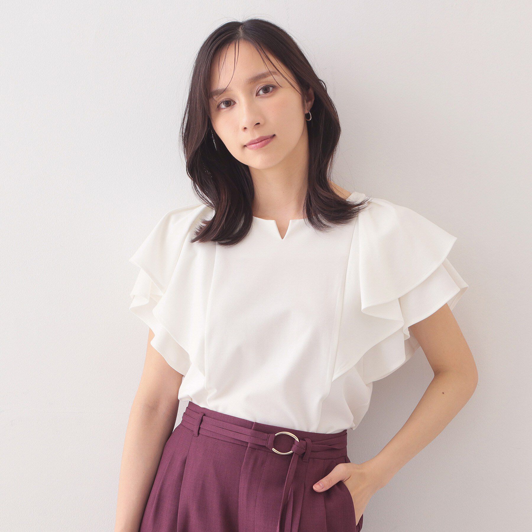 index「【接触冷感】ダブルフレアキーネックトップス《UVケア／洗濯機OK》」|Tシャツ・カットソー|オフホワイト(003