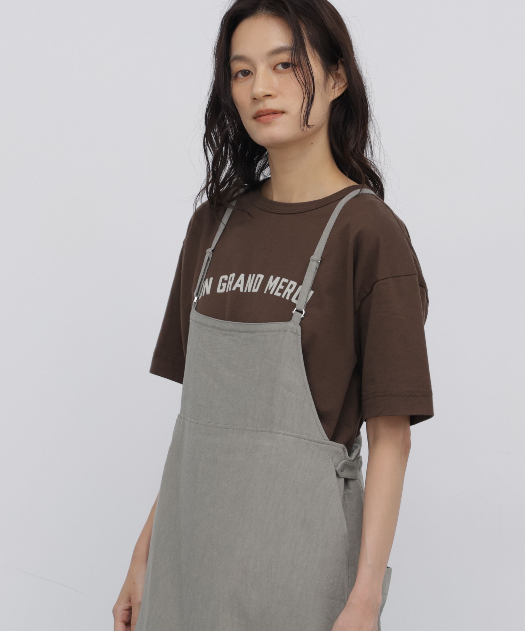 「◆フロッキープリントクルーネックＴシャツ」|Tシャツ・カットソー|ブラウン