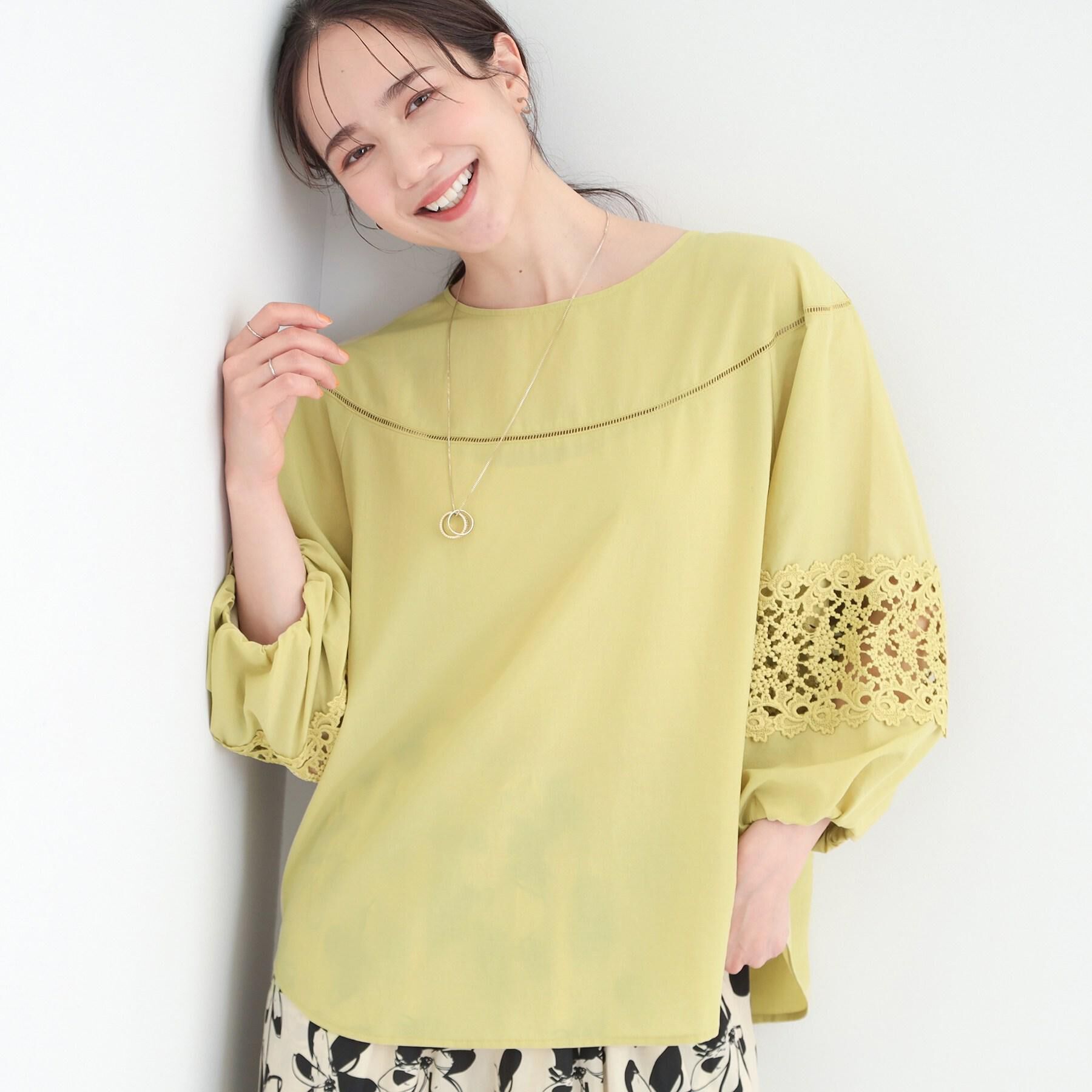 SHOO･LA･RUE「【洗濯機可/7分袖】インせず着られる 透かし編み柄が上品な レース切替シャツ」|シャツ・ブラウス|イエロー(031)