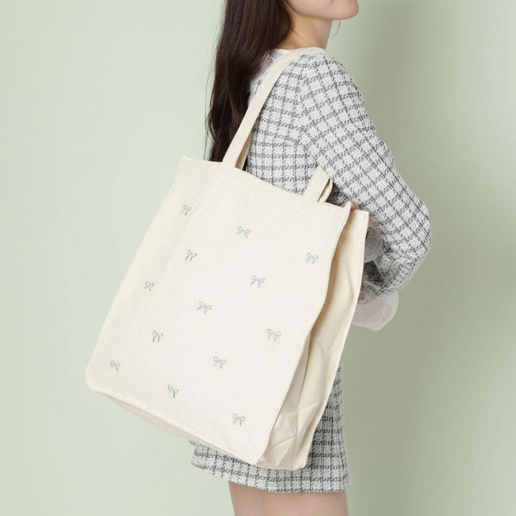 Ober Tashe「リボン刺繍キャンバストートバッグ」|トートバッグ|