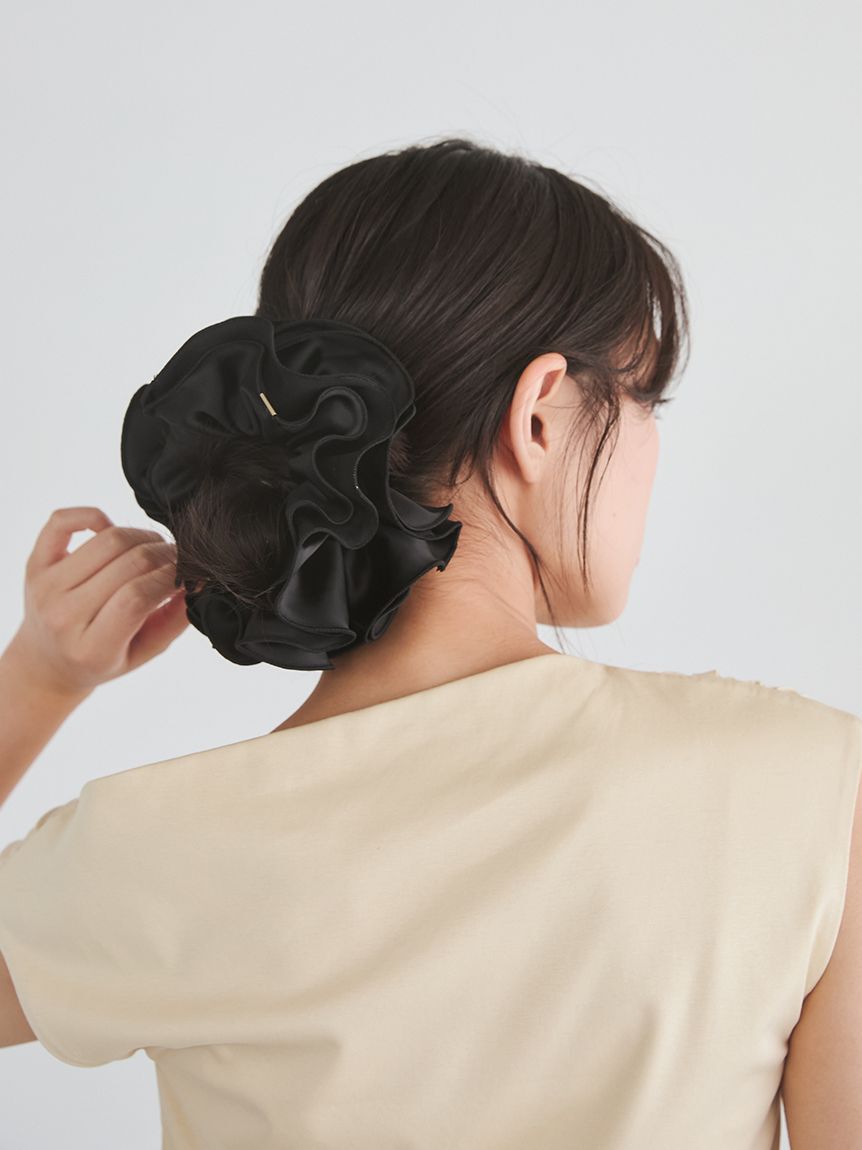 Mila Owen「サテンボリュームシュシュ」|ヘアバンド|