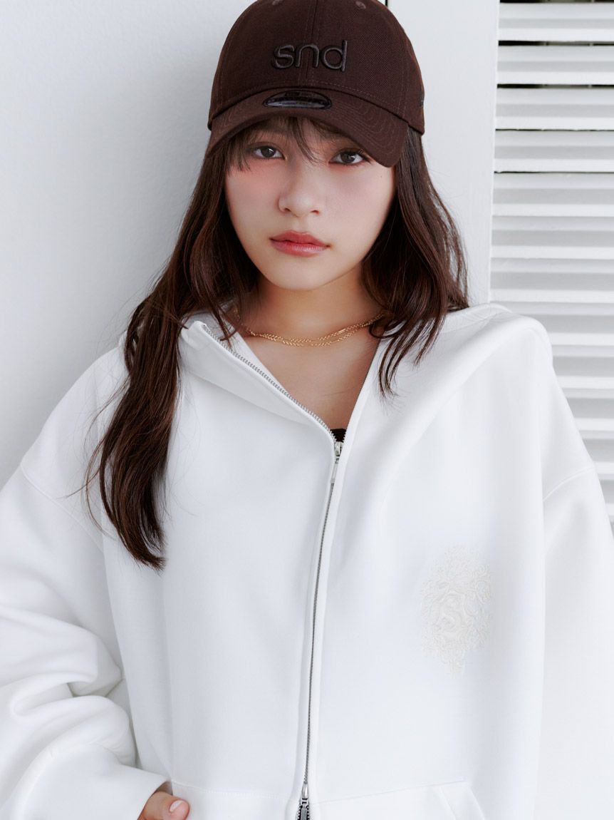 SNIDEL「【WEB限定カラーあり】エンブレムロゴボリュームパーカー」|パーカー|