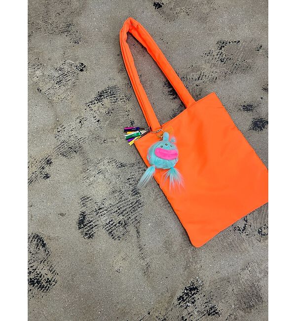 NOMINE「【cheek】neon monster tote ネオンモンスター フラット ト」|トートバッグ|