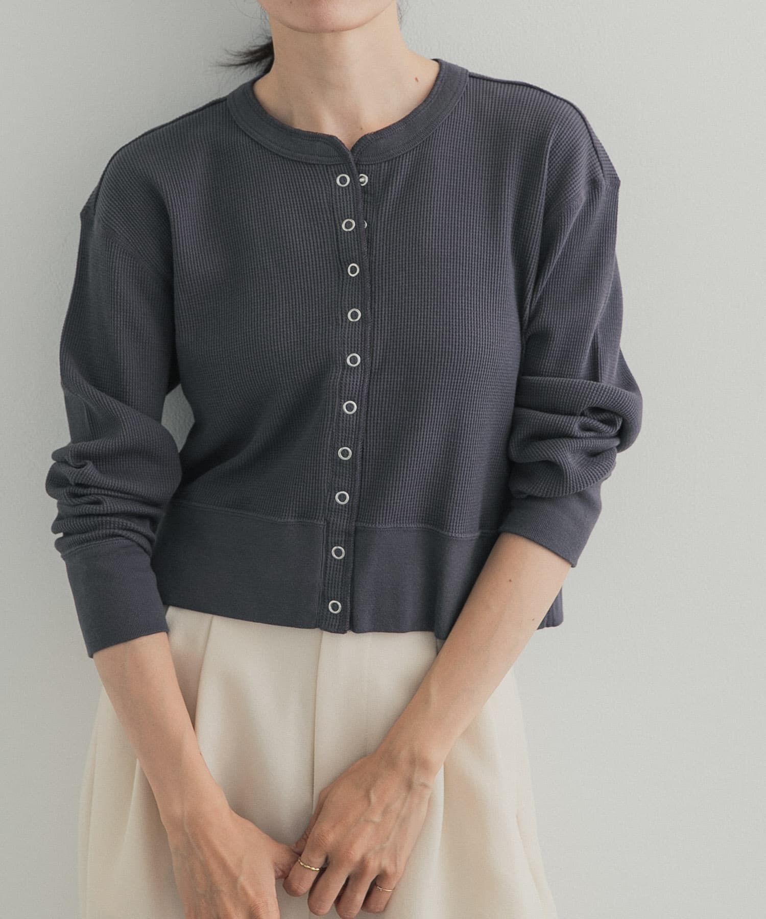 URBAN RESEARCH DOORS「『別注』HANES&times;DOORS　ワッフルコンパクトカーディガン」|カーディガン|