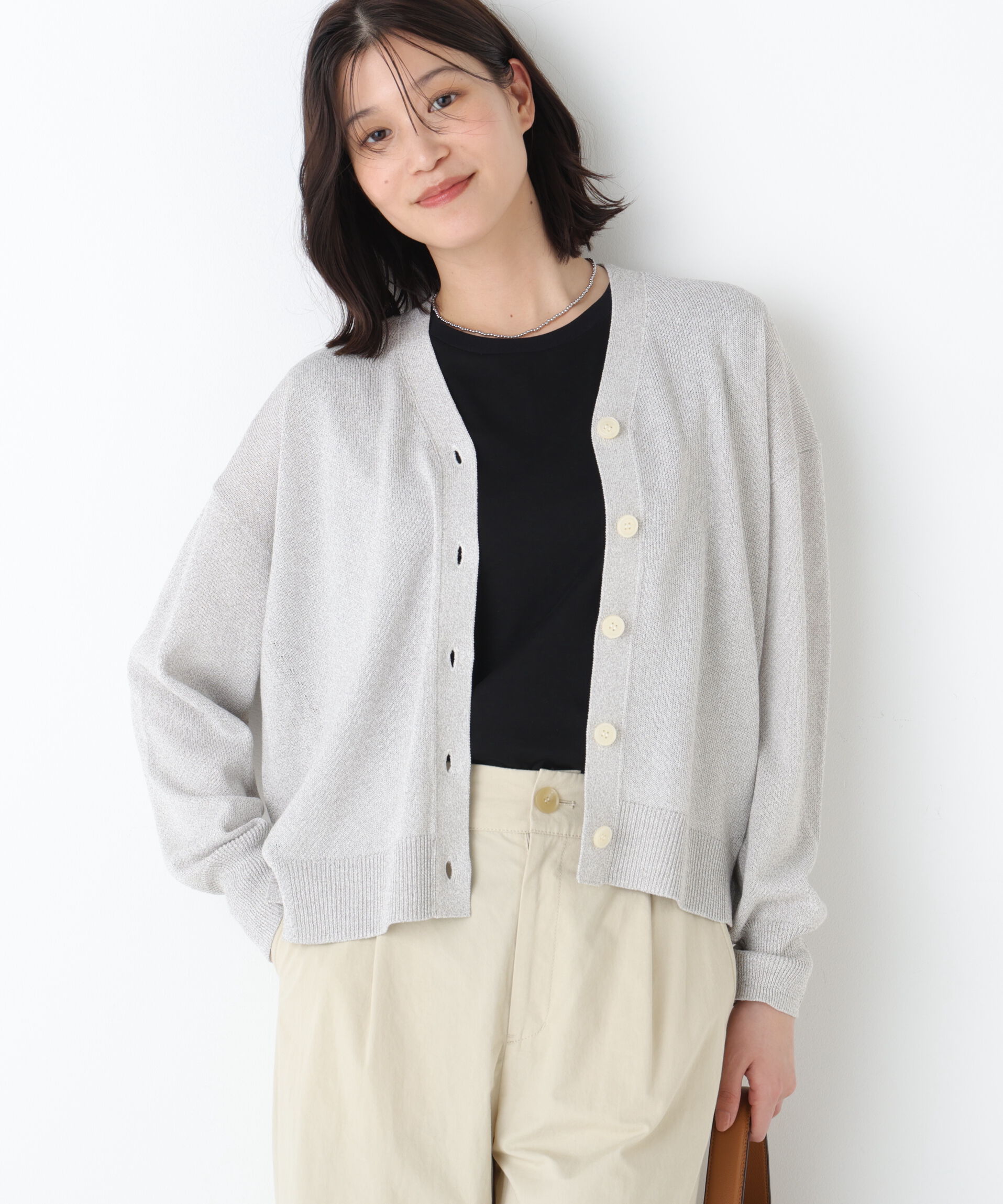  「◆《名品 / 洗える》　ペーパーヤーンＶネックカーディガン」|ニット・セーター|グレー