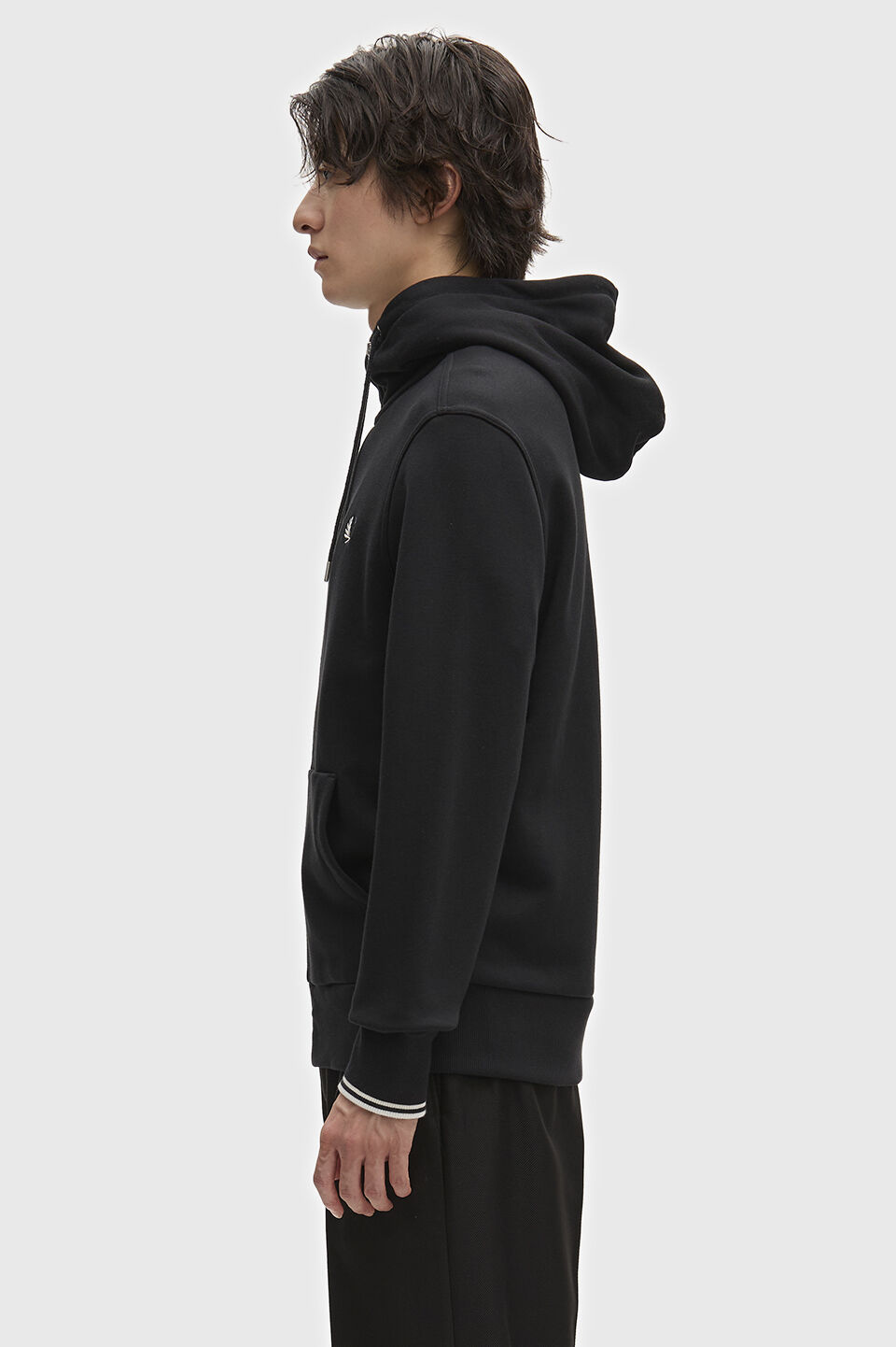 FRED PERRY 「FRED PERRY／Hooded Zip Through Sweatshirt／フードジップアップパーカー」|スウェット・ジャージ|