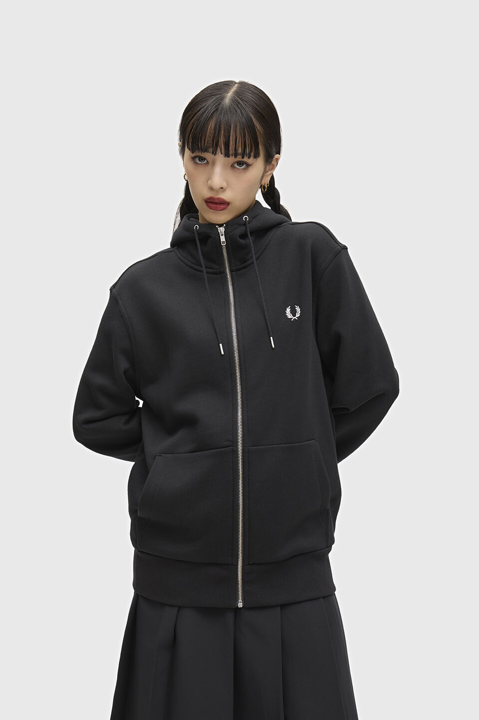 FRED PERRY 「FRED PERRY／Hooded Zip Through Sweatshirt／フードジップアップパーカー」|スウェット・ジャージ|