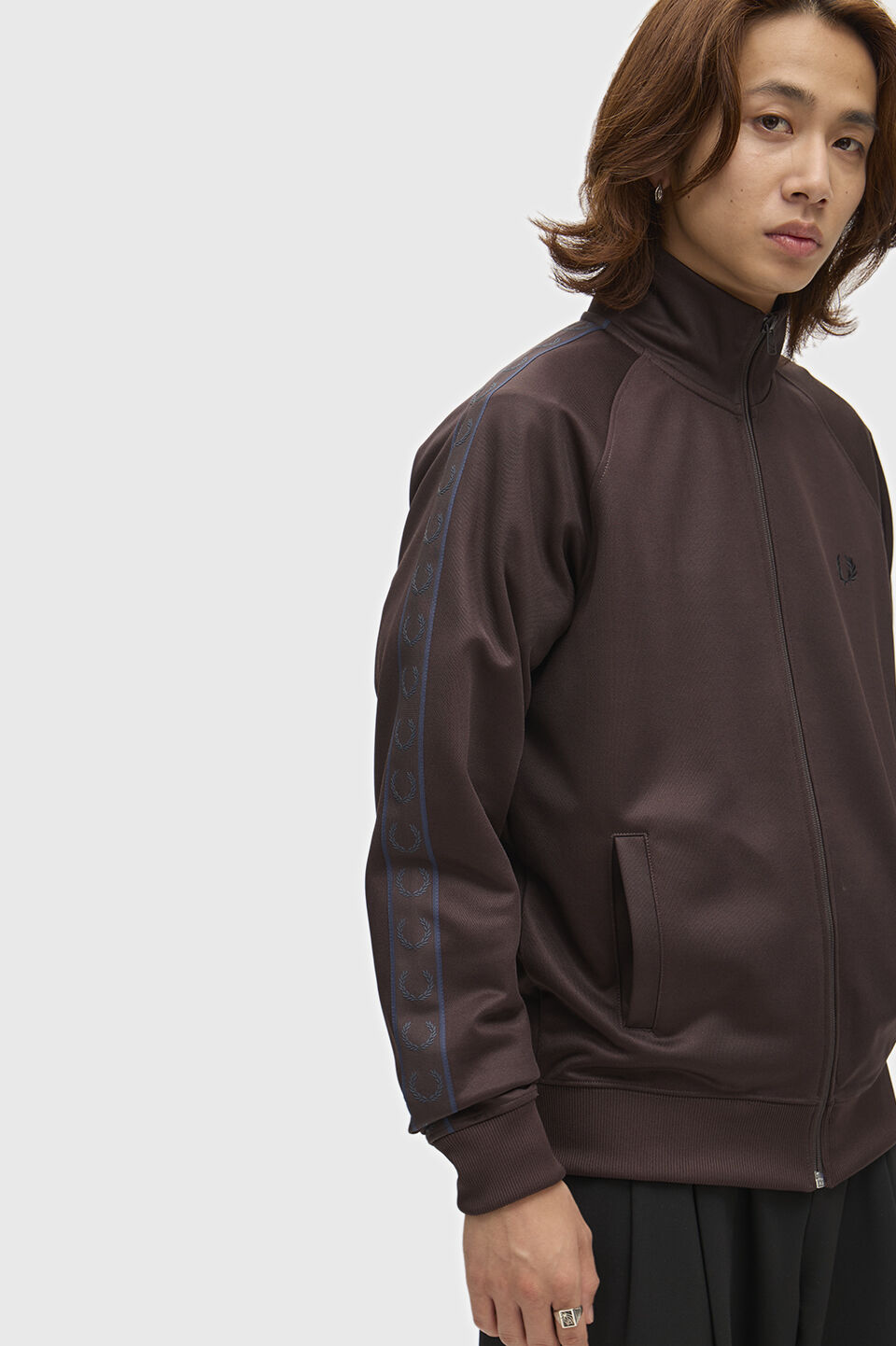 FRED PERRY 「FRED PERRY／Contrast Tape Track Jacket／フレッドペリー コントラストテープトラックジャケット」|ブルゾン・スタジャン|